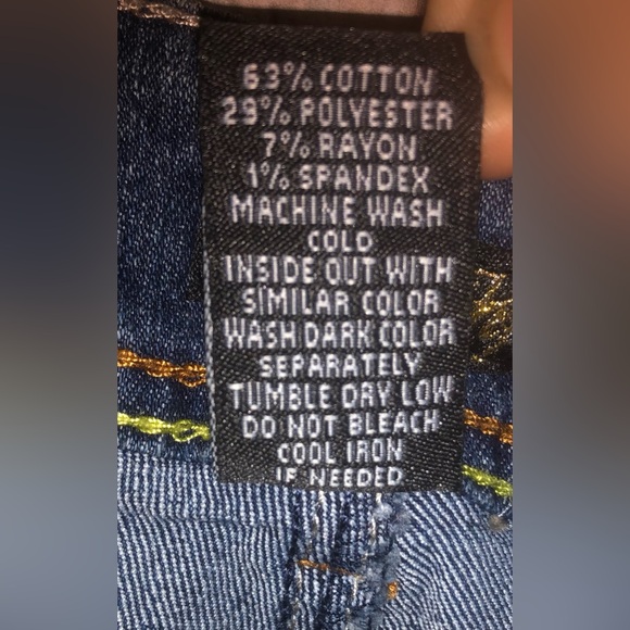 South Pole Stretch Juniors Size 5 Cuffed Denim Capris Feather Pocket Design - Picture 12 of 12